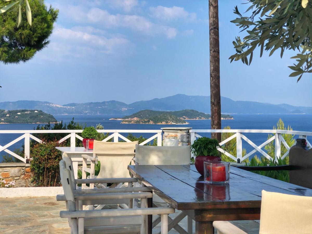 ホテル Azzurro Katsaros  エクステリア 写真
